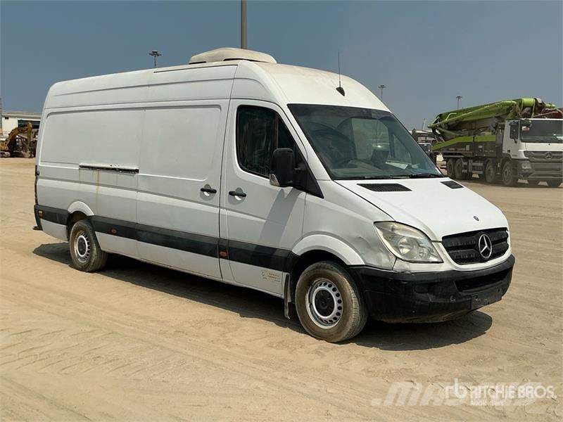 Mercedes-Benz Sprinter 311 Cargo Van Panel vans
