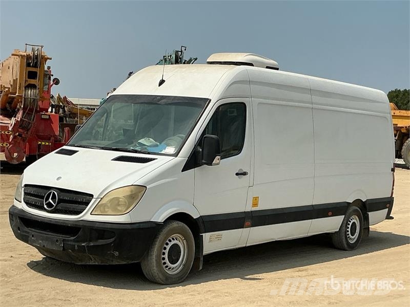 Mercedes-Benz Sprinter 311 Cargo Van Panel vans