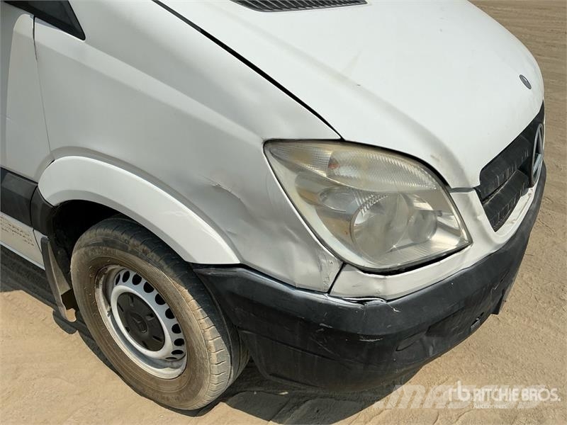 Mercedes-Benz Sprinter 311 Cargo Van Panel vans