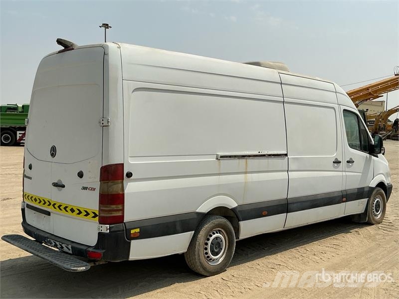 Mercedes-Benz Sprinter 311 Cargo Van Panel vans