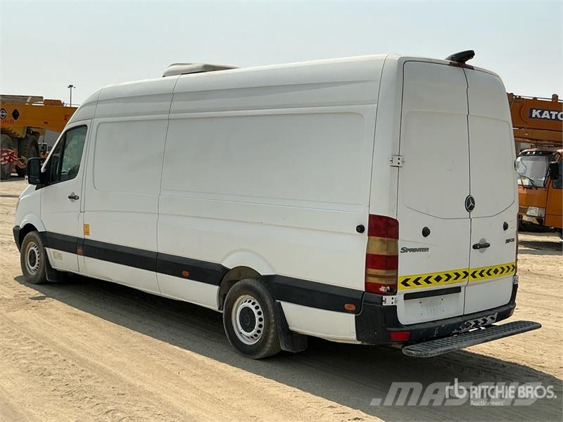 Mercedes-Benz Sprinter 311 Cargo Van Panel vans