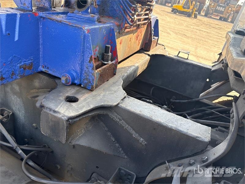 Mercedes-Benz Unic V-Turbo 220 Straight Boom on Mercedes-Benz 18 Kraanaga veokid