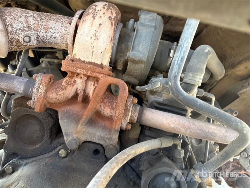 Mercedes-Benz Unic V-Turbo 220 Straight Boom on Mercedes-Benz 18 Kraanaga veokid