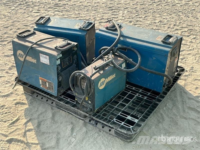 Miller of (4) Miller Electric Welder Metināšanas iekārtas