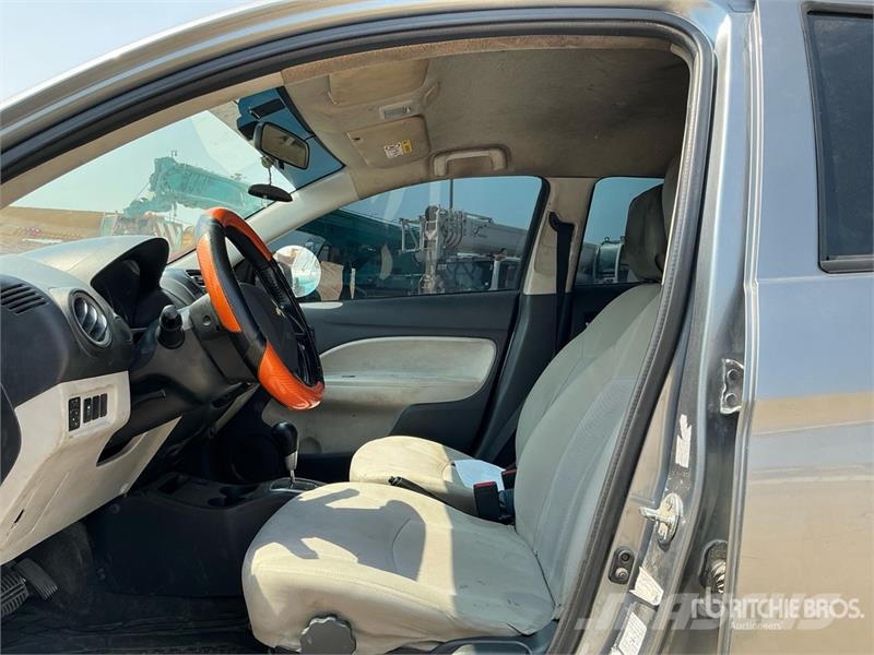 Mitsubishi Attrage Automobile Voiture