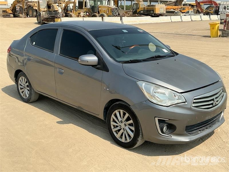 Mitsubishi Attrage Automobile Voiture