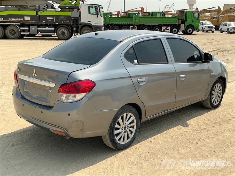 Mitsubishi Attrage Automobile Voiture