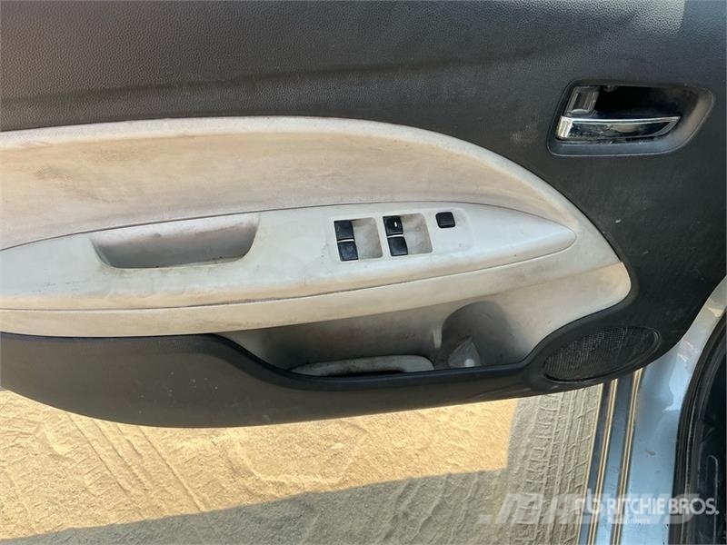 Mitsubishi Attrage Automobile Voiture