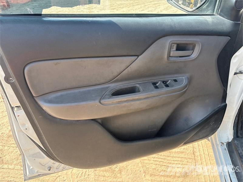 Mitsubishi L200 Pickup Inne