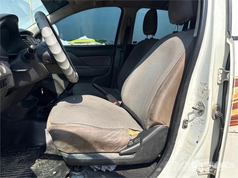 Mitsubishi L200 Pickup Inne
