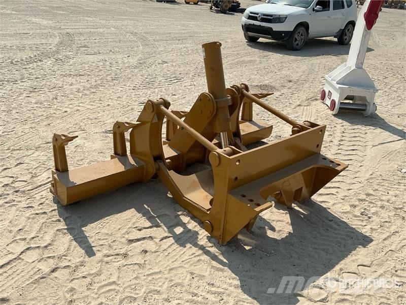  Motor Grader Ripper - Fits Cat 140H (Unused) معدات البناء - غير ذلك