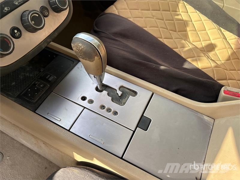Nissan Murano 4WD SUV Kistehergépjárművek