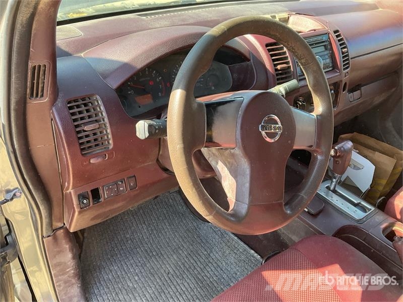 Nissan Navara Muu