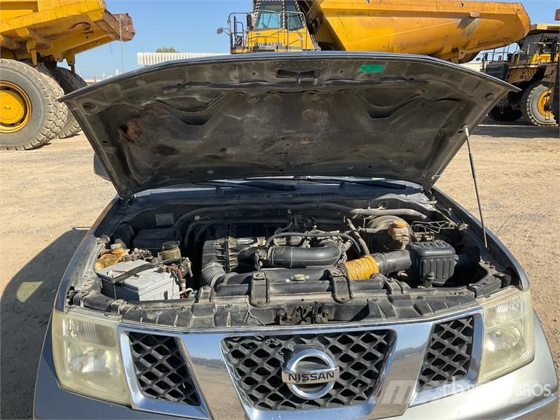 Nissan Navara Muu