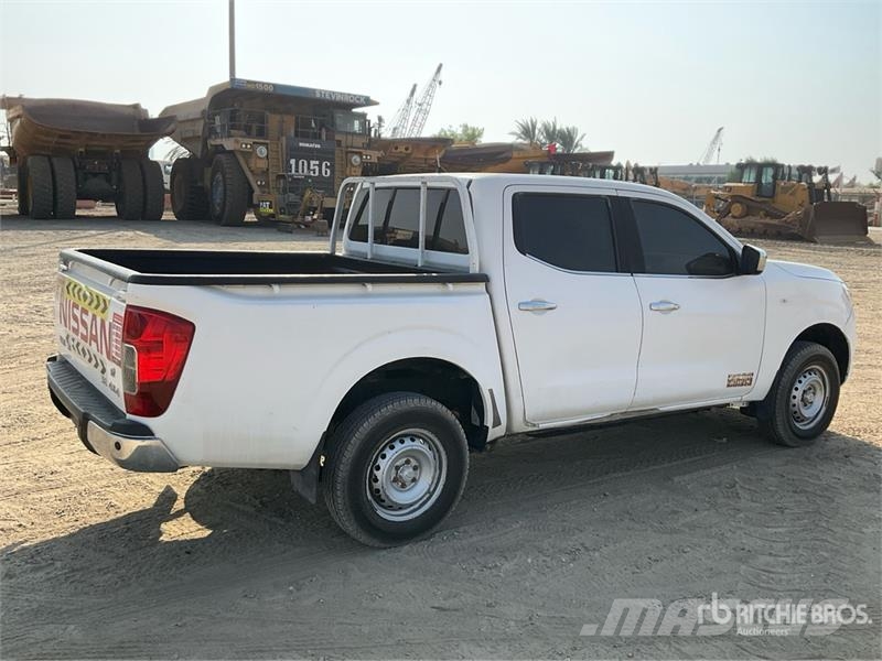 Nissan Navara Прочие фургоны