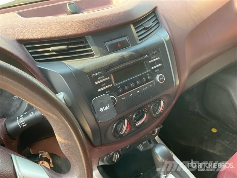 Nissan Navara Прочие фургоны