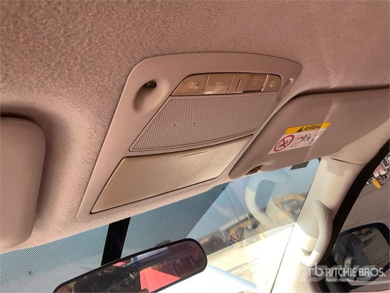 Nissan Navara Прочие фургоны