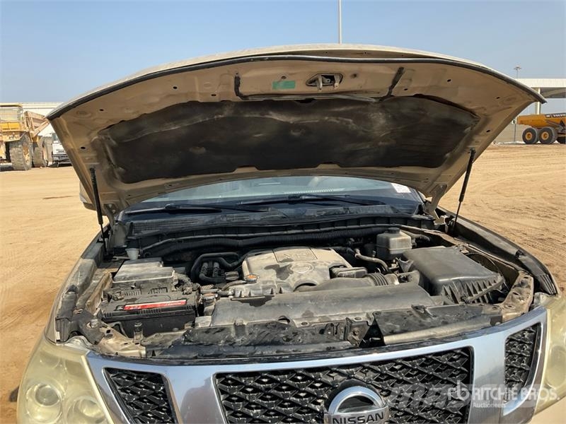 Nissan Patrol 4x4 SUV سيارات