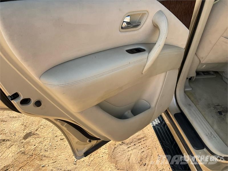 Nissan Patrol 4x4 SUV سيارات