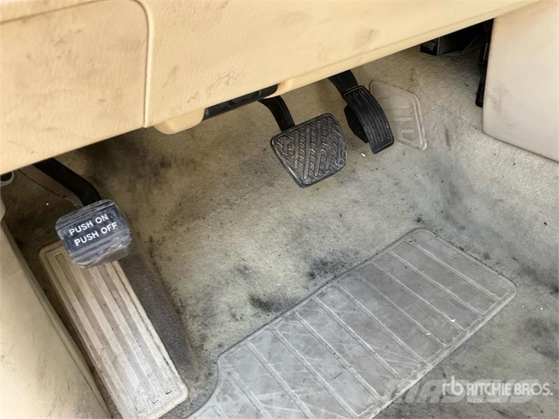 Nissan Patrol 4x4 SUV سيارات
