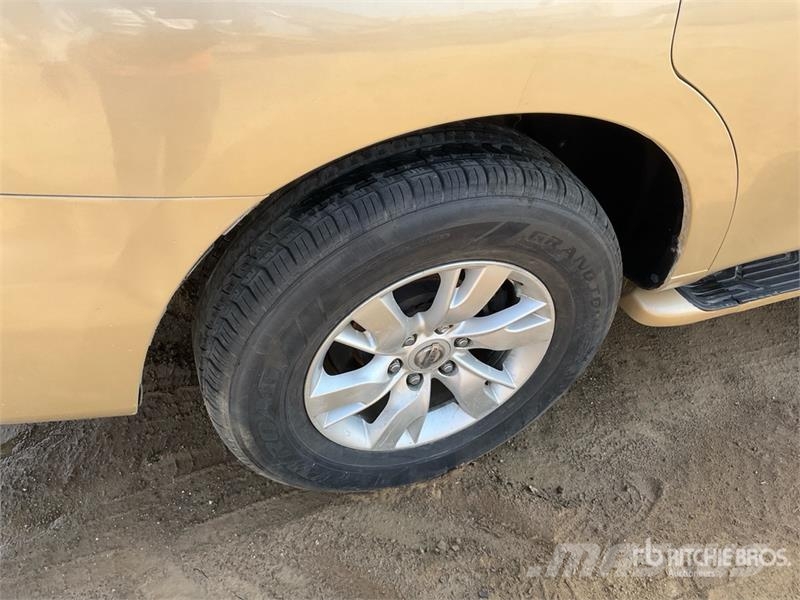 Nissan Patrol 4x4 SUV سيارات