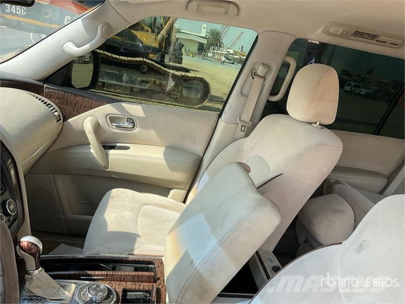 Nissan Patrol 4x4 SUV سيارات