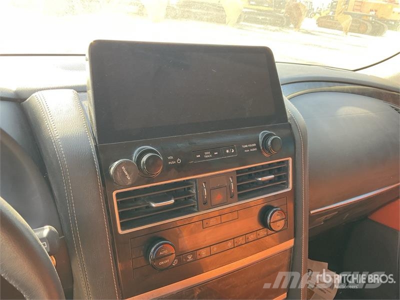 Nissan Patrol LE 4x4 SUV Sõiduautod