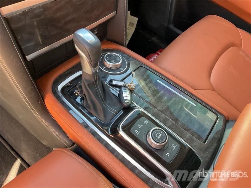 Nissan Patrol LE 4x4 SUV Sõiduautod