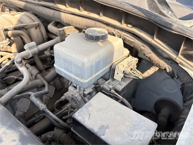Nissan Patrol Platinum 4x4 SUV 자동차