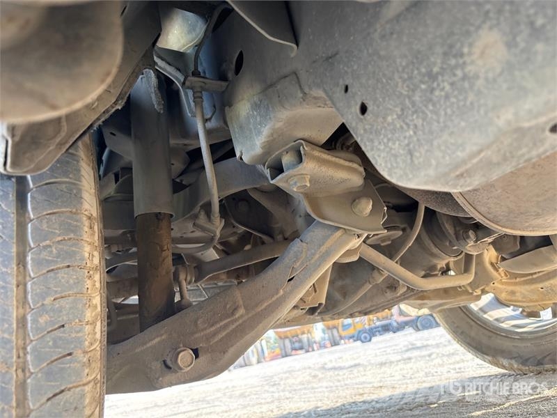 Nissan Patrol Platinum 4x4 SUV 자동차