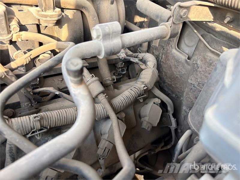 Nissan Patrol Platinum 4x4 SUV 자동차