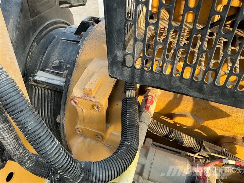 Olympian GEP33-3 33 kVA Skid-Mounted Generator Set Generatori diesel