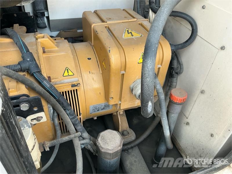 Olympian XQE30-4 30 kVA Skid-Mounted Generator Set Generatori diesel