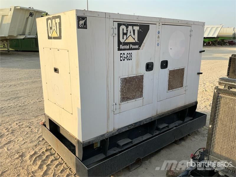Olympian XQE30-4 30 kVA Skid-Mounted Generator Set Generatori diesel