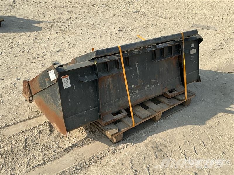 PALADIN 1900 mm Skid Steer Forks w/ Skid Steer Bucket Žlice