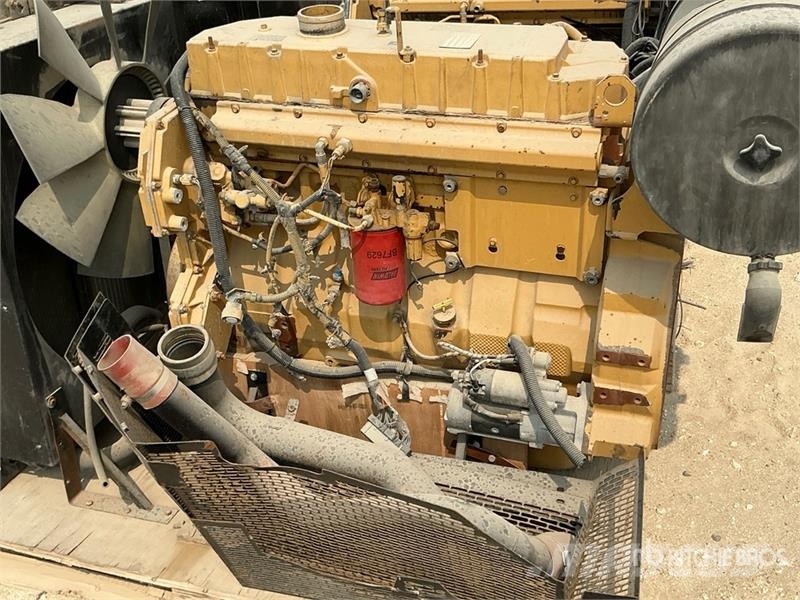 Perkins of (2) Perkins Engine Motorer