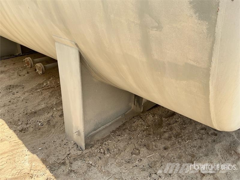  Pilco 24000 L Skid Mounted Diesel Tank صهاريج الوقود والصهاريج الإضافية
