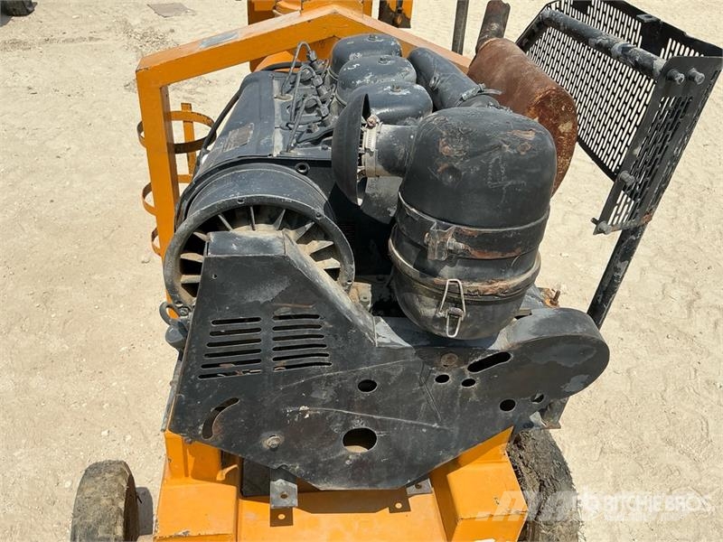  Pumping Unit مضخات المياه