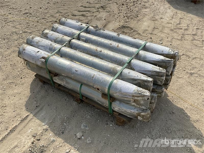 Quantity of (10) Chisel - Fits 20 ton Hydraulic Br Ostale komponente
