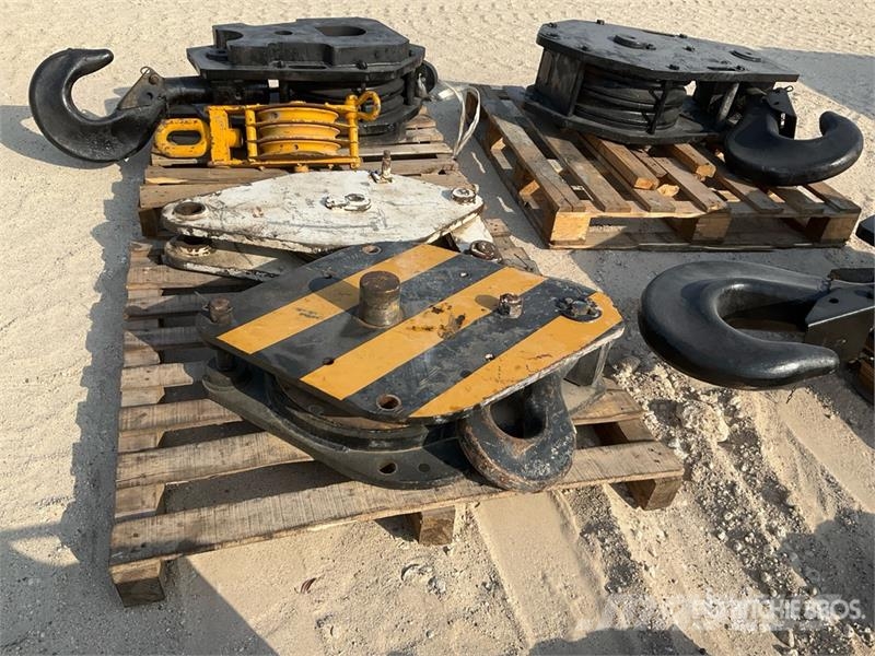 Quantity of (10) Hook Block - Fits Cranes Daru tertozékok és felszerelések