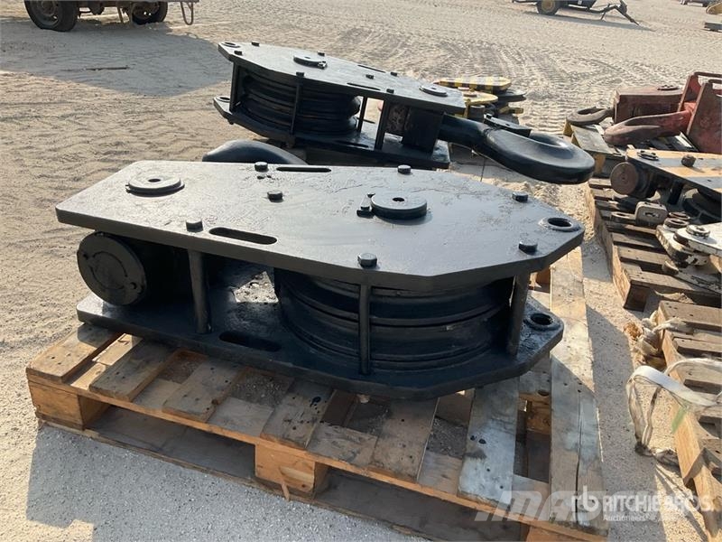 Quantity of (10) Hook Block - Fits Cranes Daru tertozékok és felszerelések