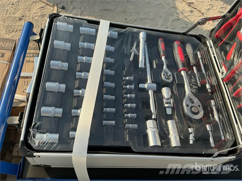 Quantity of (10) Tool Trolley & Tool Box (Unused) Construction - Autres