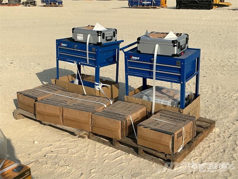  Quantity of (10) Tool Trolley & Tool Box (Unused) Construction - Autres
