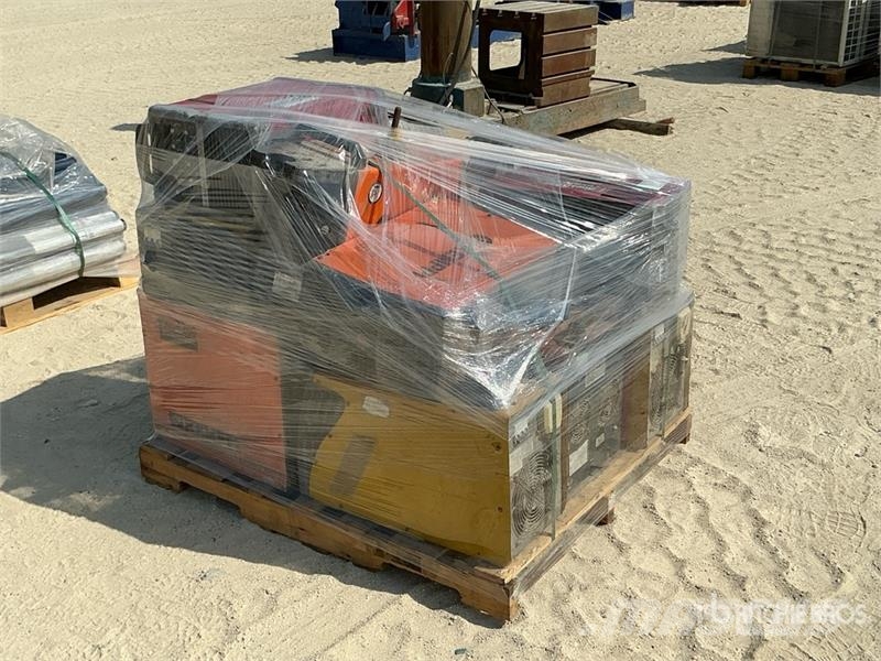 Quantity of (12) Electric Welder Varilni instrumenti