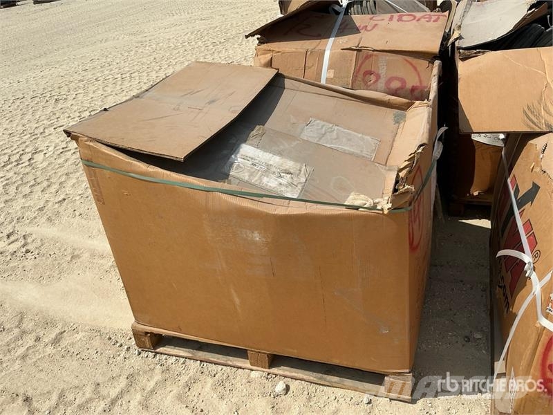  Quantity of (15) Boxes of Hydraulic Hoses Drugi deli