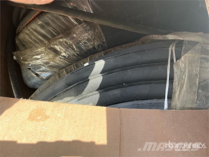  Quantity of (15) Boxes of Hydraulic Hoses Drugi deli