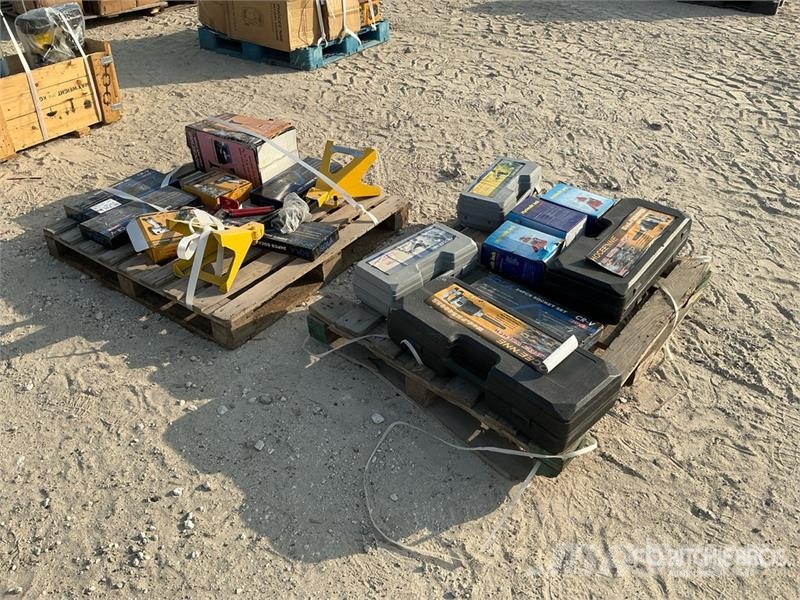  Quantity of (18) Tire Changing Tools (Unused) مكونات أخرى