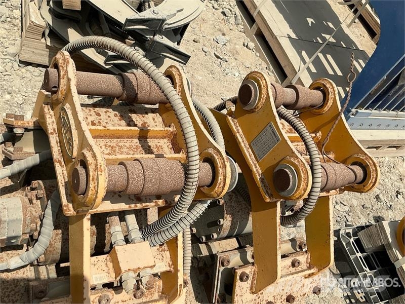 Quantity of (2) BLK 04 Excavator Vibratory Plate C Drugi deli