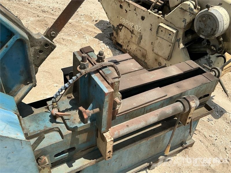 Quantity of (2) Electric Metal Cutter Machines Ostale komponente
