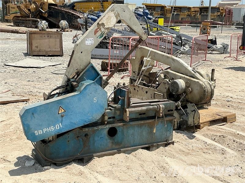 Quantity of (2) Electric Metal Cutter Machines Ostale komponente